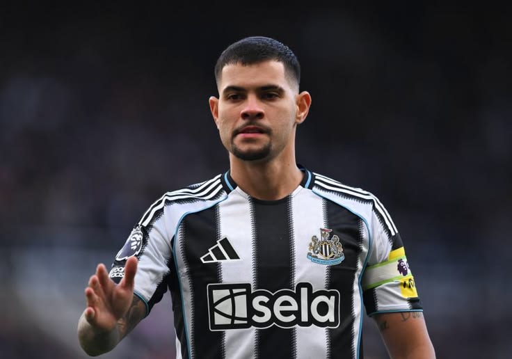 Arsenal Set for Fresh Talks With Newcastle United for Guimarães Deal Next Week