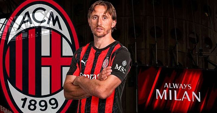 Modrić Signs Contract Extension at AC Milan