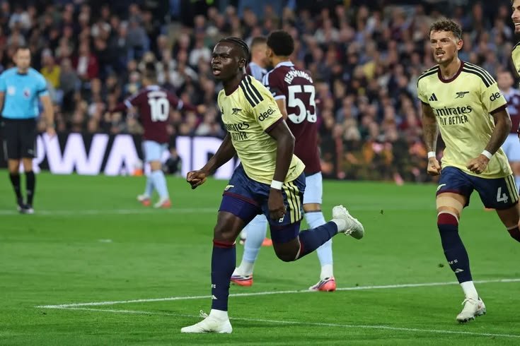 Arsenal left the heat of Villa Park with all three points thanks to sole goal by Bukayo Saka 