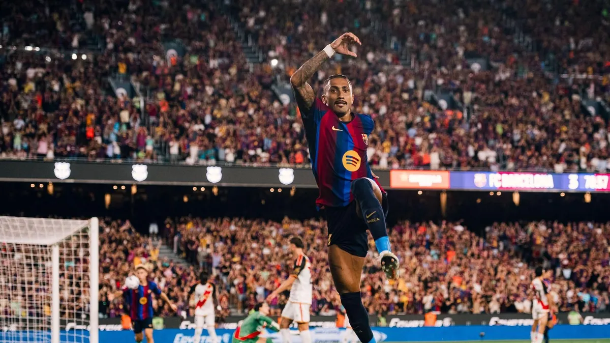 Barcelona Agree New Deal With Raphinha Until 2030
